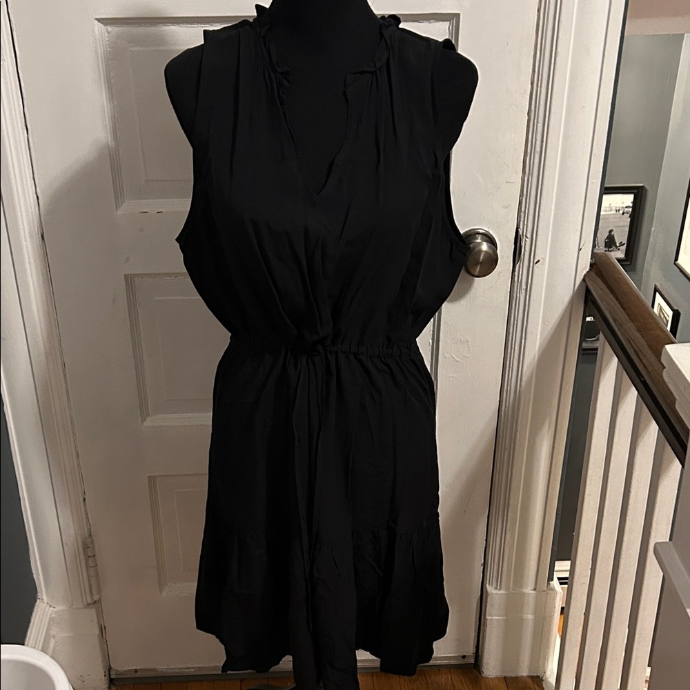 GAP Black Ruffled V-Neck Dress - Picture 6 of 8